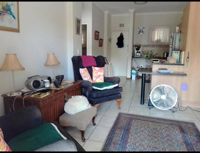 1 BEDROOM APARTMENT FOR SALE IN DOUGLASDALE